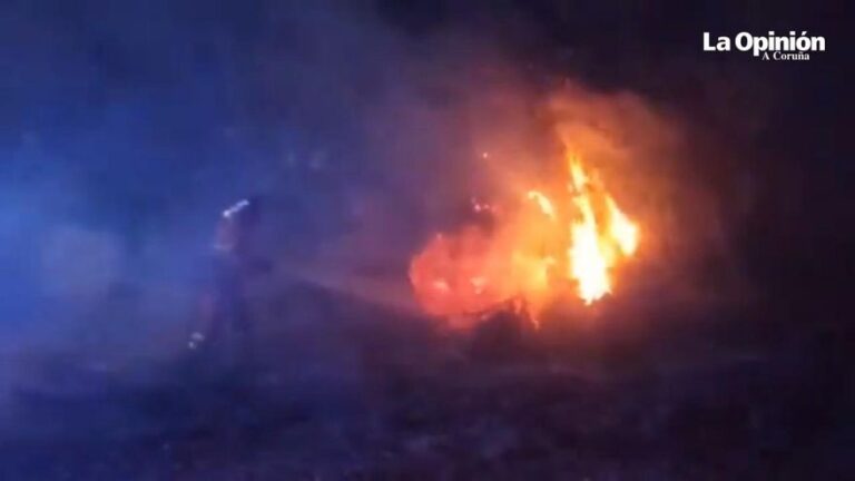 Efectivos de la Unidad Militar de Emergencias sofocan incendios en los municipios coruñeses de Corme y Camariñas