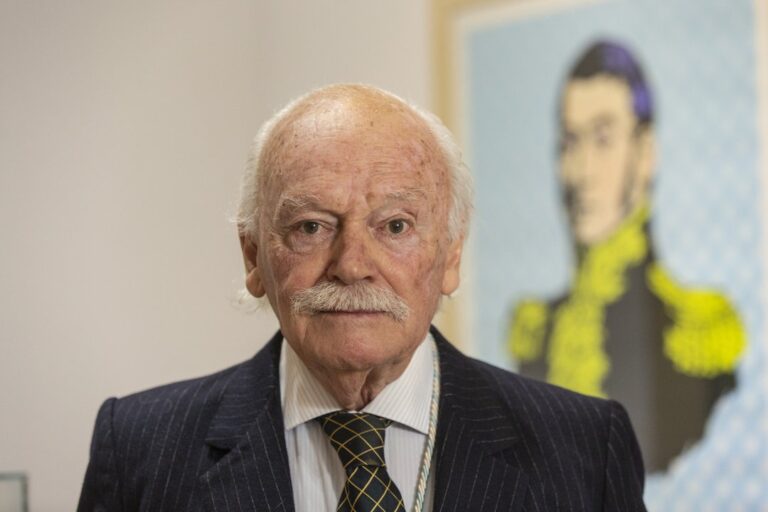 El Gobierno nacional desplazó al presidente del Instituto Sanmartiniano