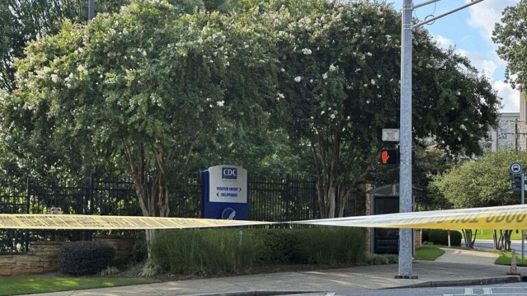 Muere el responsable de un tiroteo en el campus de una universidad de Atlanta