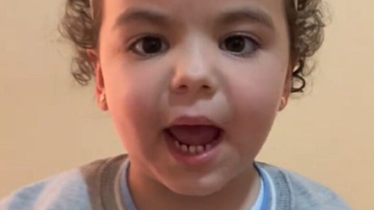 El tierno top five de cánticos de Racing de una pequeña hincha de la Academia