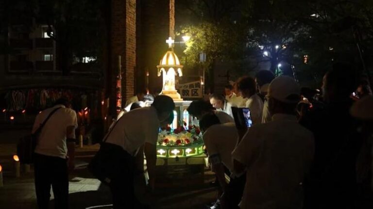 Nagasaki recuerda a las víctimas de la bomba atómica en el 80 aniversario de su lanzamiento
