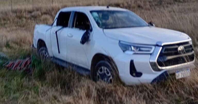 Tragedia en la Ruta 3: dos mujeres murieron tras un brutal choque y vuelco