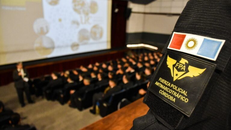 79 nuevos oficiales se incorporan a la Fuerza Policial Antinarcotráfico