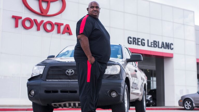 Recorrió 1,6 millones de kilómetros con su Toyota Tundra y la marca lo sorprendió