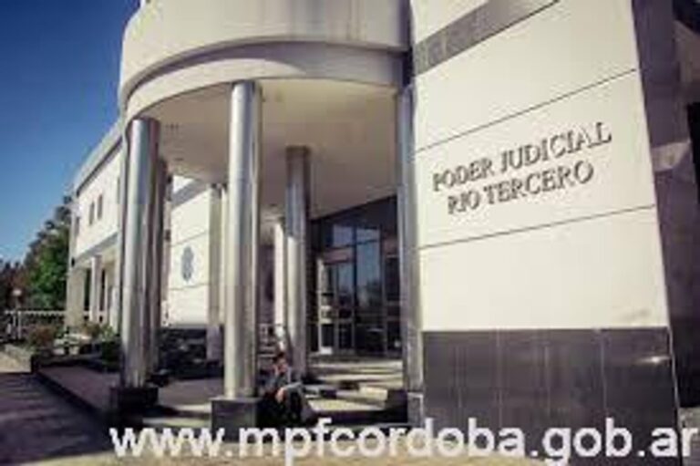 Córdoba: una mujer va a juicio, acusada de matar al padre que la abusaba sexualmente