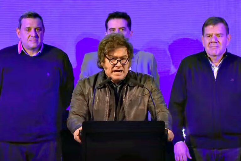 Javier Milei lanzó la campaña bonaerense y profundizó la polarización con el kirchnerismo