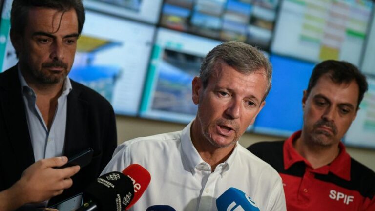 Galicia pide al Gobierno que le envíe «cualquier medio que esté disponible» contra los fuegos