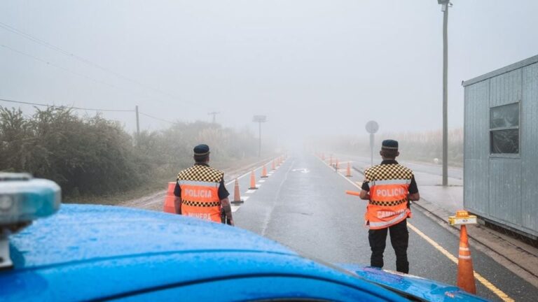 Alertan por neblinas y lluvias que reducirán la visibilidad en las rutas