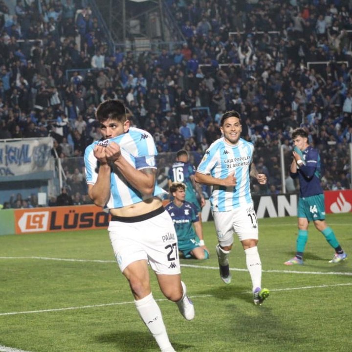 Se hunde: Talleres jugó mal y fue goleado por Atlético en Tucumán