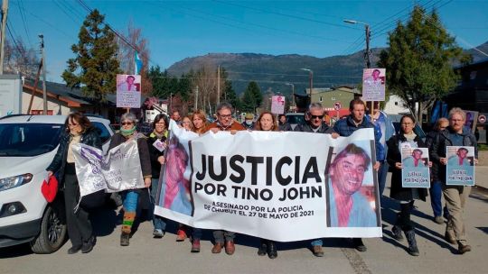 Chubut: enjuician a tres policías imputados por el homicidio de «Tino» John