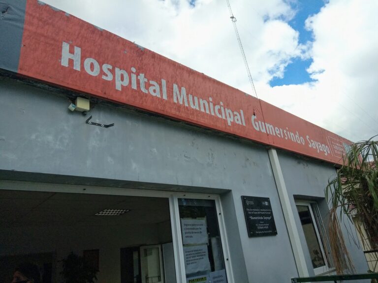 Una mujer resultó herida en un choque de motos