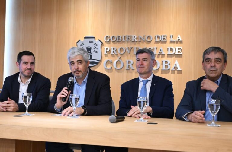 Córdoba: presentan un plan estratégico de vacunación contra el dengue, chikungunya y zika
