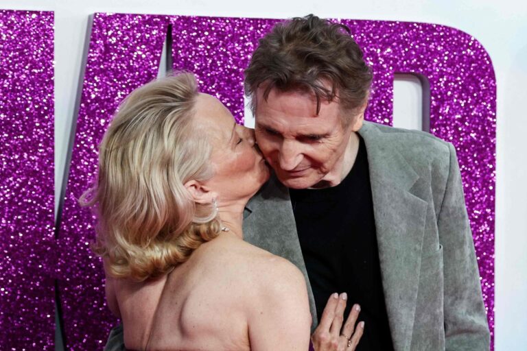 El rumor detrás del noviazgo de Pamela Anderson y Liam Neeson que decepcionó a los fans de la pareja