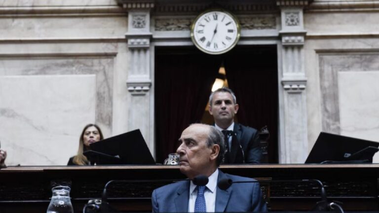 Guillermo Francos rechazó en Diputados las denuncias por coimas