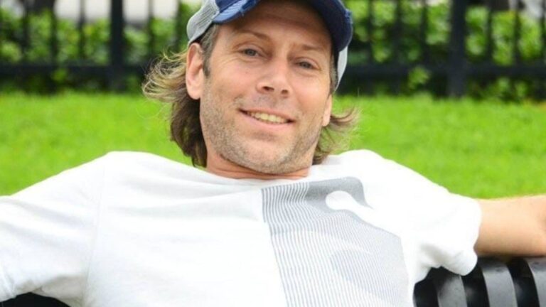 El celular de Emmanuel Kovalivker no se puede abrir