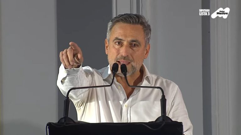 La UCR Córdoba presentó candidatos con Ramón Mestre visiblemente emocionado