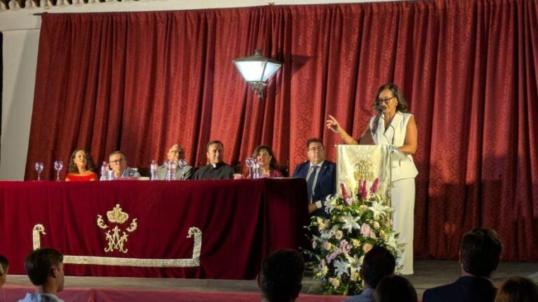 El santuario de Palma del Río se engalana para la apertura de las fiestas de Belén