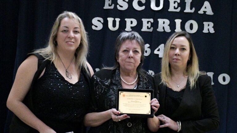 La Escuela Superior de Policía celebró 64 años con música y reconocimientos
