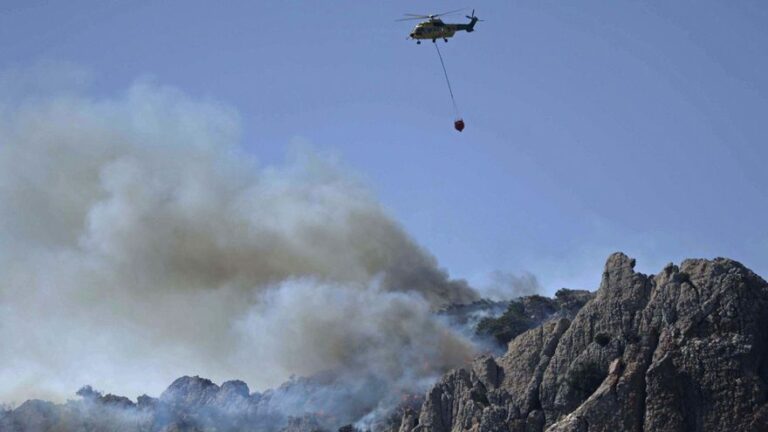 Andalucía cierra el periodo de máximo riesgo del verano con 680 incendios y 6.600 hectáreas quemadas