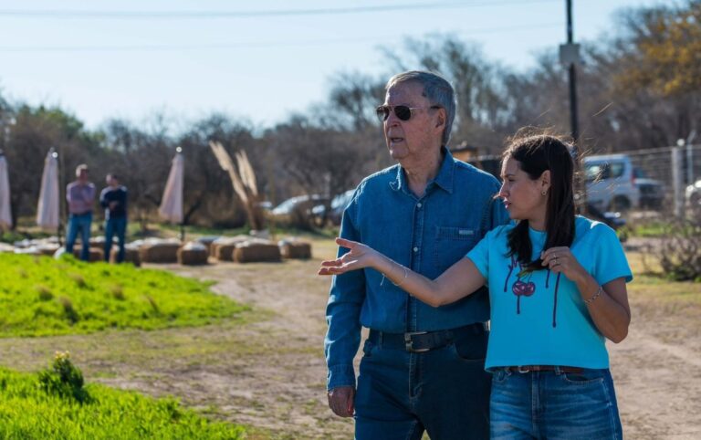 Carolina Basualdo: «Hay otra posibilidad, además de motosierra o populismo: Provincias Unidas»