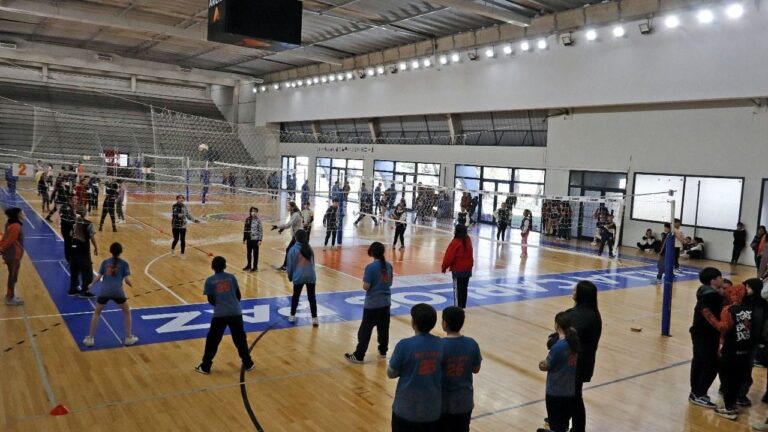 Juegos Intercolegiales: alumnos de sexto grado vivieron un encuentro en el Arena
