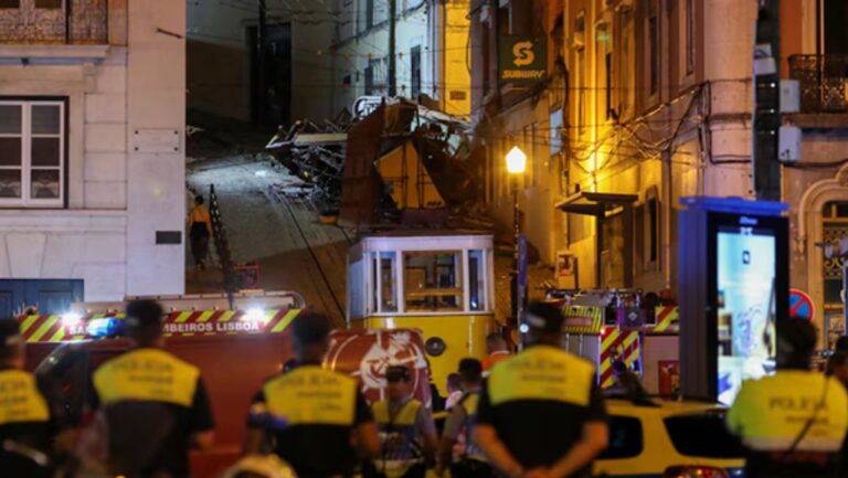 Tragedia en Portugal: un funicular turístico se descarriló y hay al menos quince muertos
