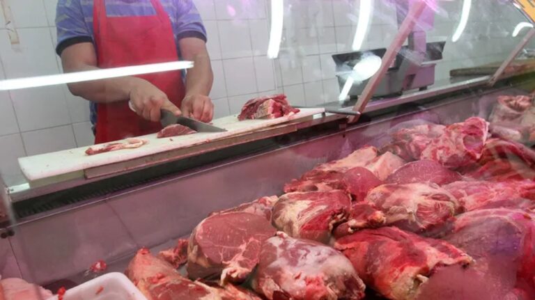 Córdoba: aseguran que la carne bajó por primera vez en el año, pero la canasta básica no afloja
