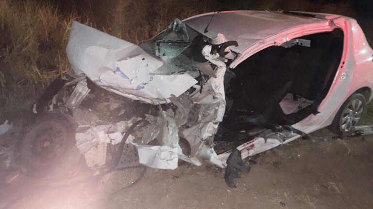 Choque fatal en Córdoba: un muerto al colisionar un auto con un camión