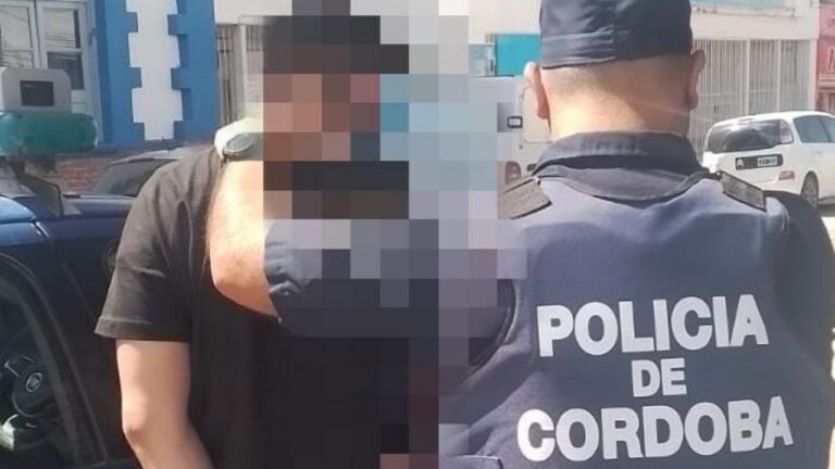 Cosquín: Un detenido por conducir un vehículo buscado en Santa Fe