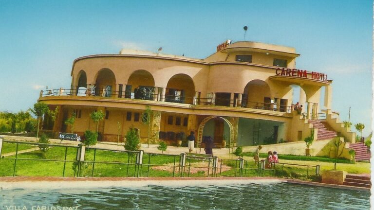 La Inteligencia artificial rescata la memoria de Carlos Paz en fotos históricas colorizadas