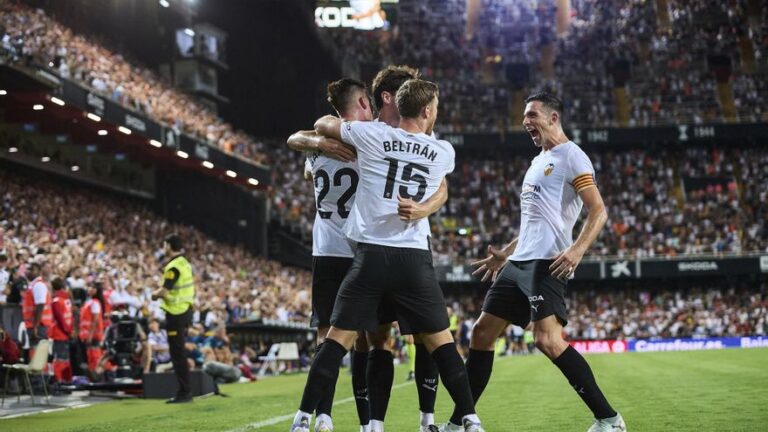 Santamaría vuelve a dejar seco a un Athletic que acabó con 10