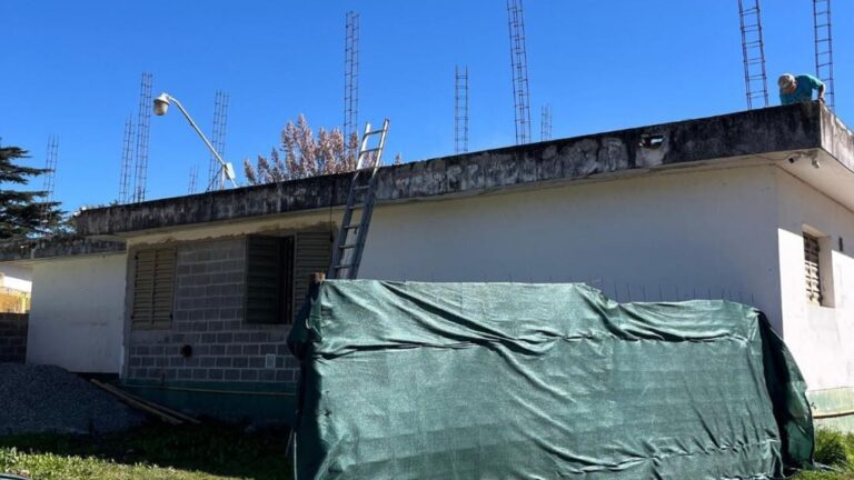 Valle Hermoso: comenzó la ampliación del Instituto Serviliano Díaz