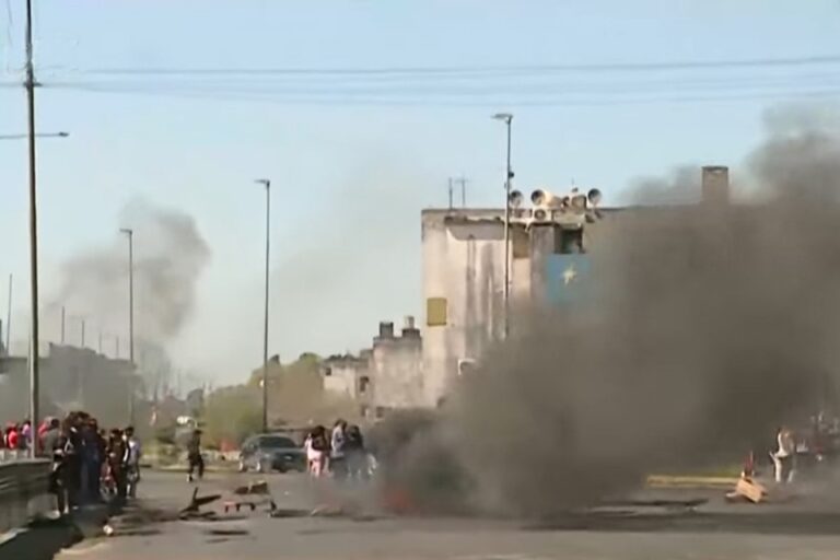 Movilizaciones en todo el país para exigir justicia por Morena, Brenda y Lara