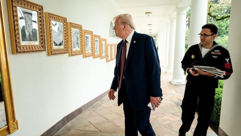 El polémico retrato de Biden en el nuevo ‘Paseo de la Fama’ de la Casa Blanca