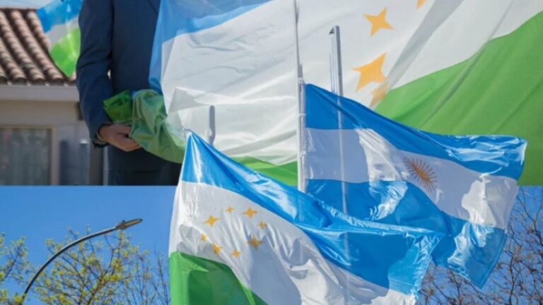 Se izó por primera vez la Bandera de La Falda