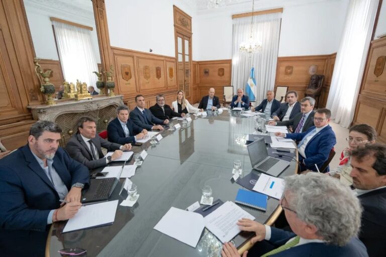 El Gobierno activó el debate sobre la reforma tributaria en Casa Rosada