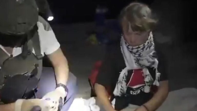 Israel traslada a puerto a tripulantes de la Flotilla y muestra un video de Greta Thunberg: «Greta y sus amigos están sanos y salvos»