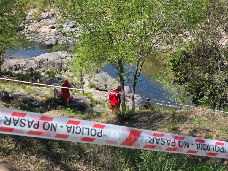 Misterio detrás del hallazgo de un cuerpo en el río San Antonio