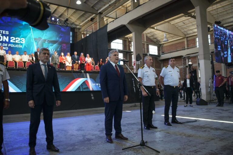 El gobernador Llaryora anunció una nueva sede de la Escuela de Suboficiales