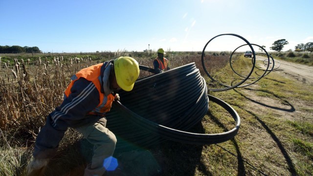 Proveedores de Internet desafían a Telecom con inversión en fibra óptica