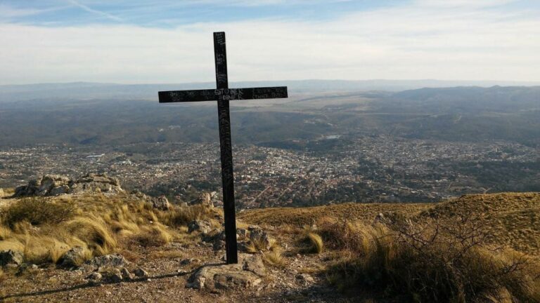 Rescataron a un hombre que se descompensó en un cerro de Punilla