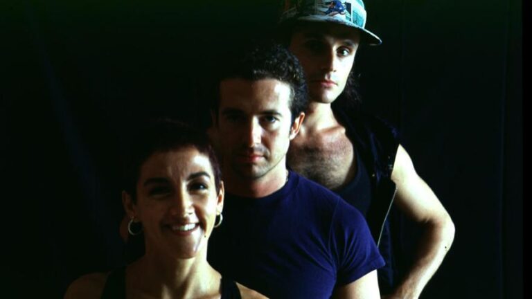 Marineros, soldados, curas… La intrahistoria de ‘Un año más’, el himno de Mecano que suena cada Nochevieja en la Puerta del Sol