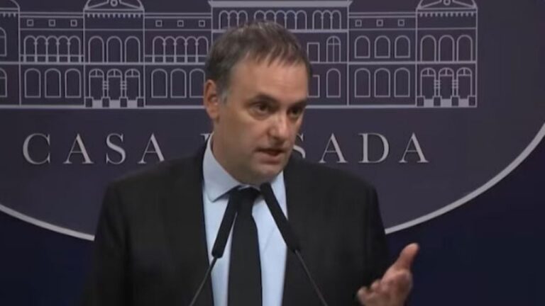Dura advertencia del Gobierno a empleados del Banco Nación