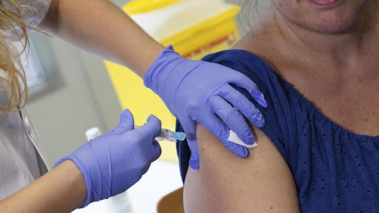 La tasa de gripe cae en la última semana en Córdoba, pero se prevé que vuelva a repuntar