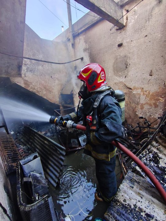 Incendio en una vivienda de barrio Juniors: un adolescente herido