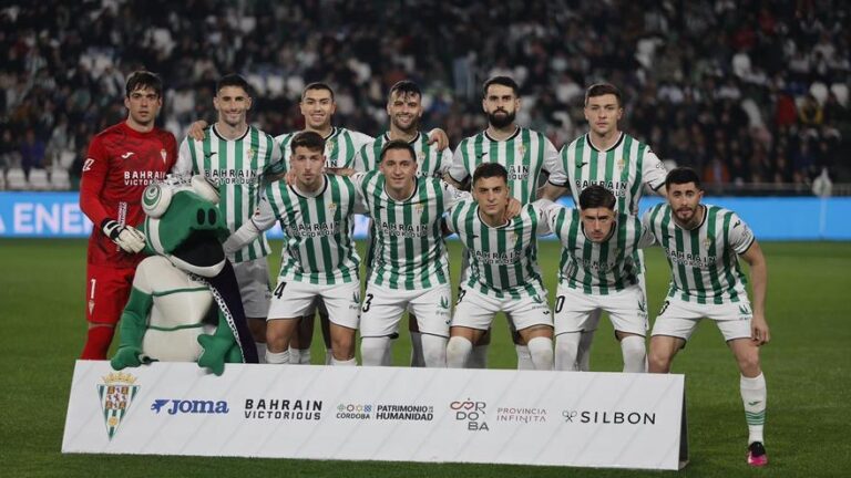 Adrián Fuentes, el mejor de un Córdoba CF reactivado ante el Burgos