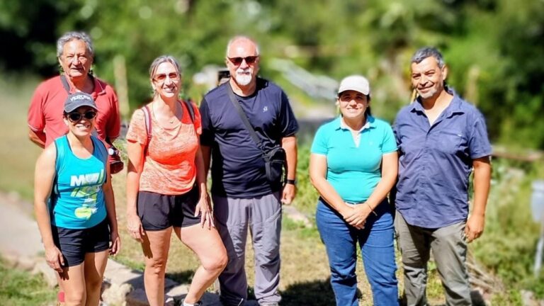 Carlos Paz propone caminar la ciudad con senderos guiados