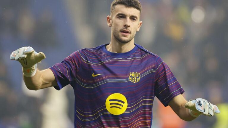 LaLiga denuncia los insultos a Joan Garcia en el derbi: «Queremos la cabeza de Joan»