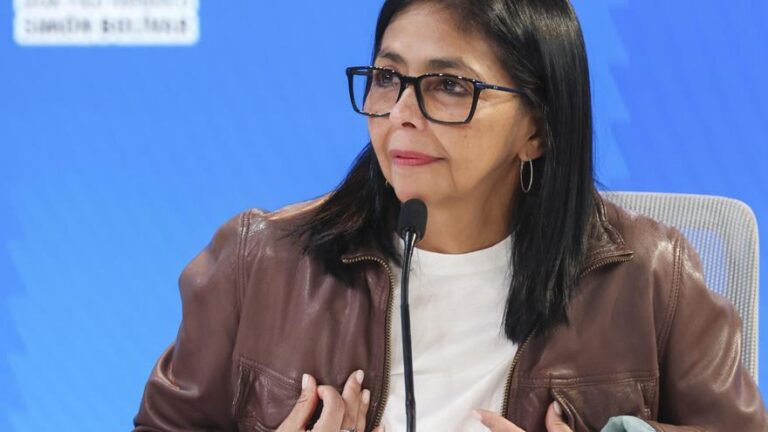 Delcy Rodríguez denuncia ante Pedro Sánchez, Lula y Petro la «agresión criminal» de EEUU contra Venezuela