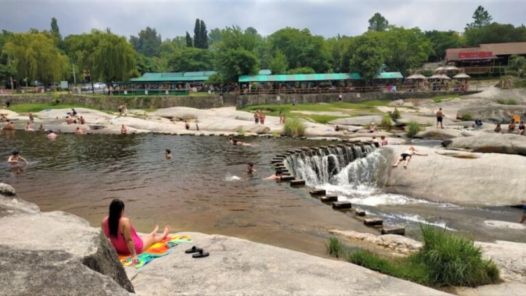 Crecientes: Está prohibido meterse en los balnearios de Cabalango